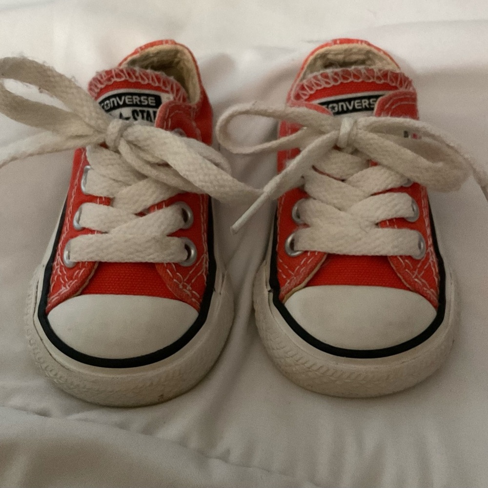 Converse Kids Sneakers in Orange